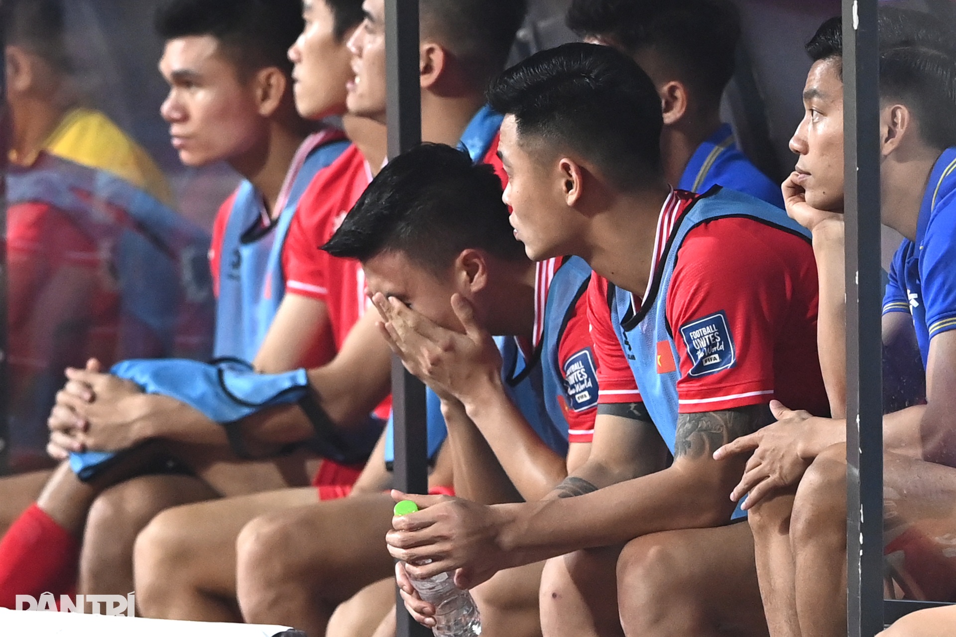 Cái ôm đầu của Quang Hải trong trận đấu đáng quên của đội tuyển Việt Nam - 11