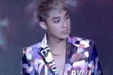 Sơn Tùng – MTP “ngậm kẹo” vào đề thi Hóa lớp 10 