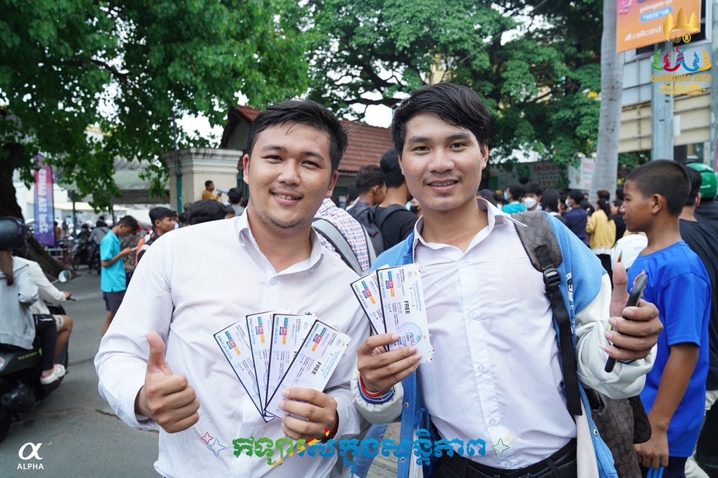 Cơn sốt vé SEA Games chưa từng có ở Campuchia - 3 Cơn sốt vé SEA Games chưa từng có ở Campuchia - 3