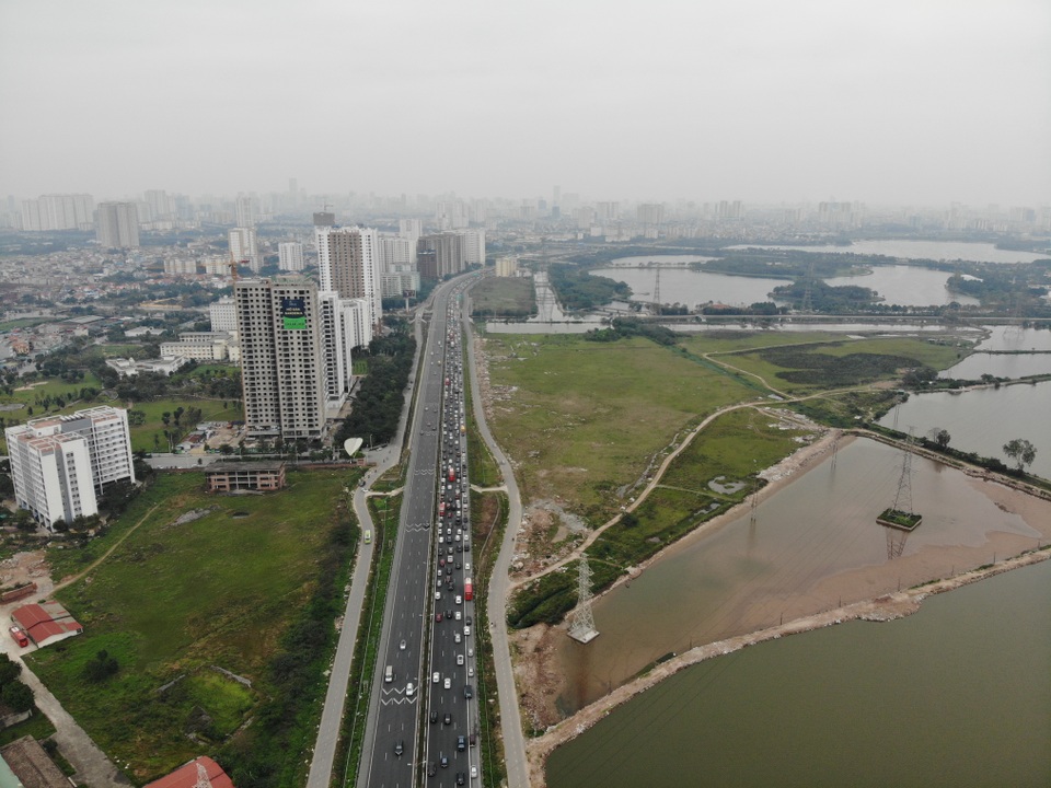 Hà Nội: Cửa ngõ phía nam ùn tắc chiều mùng 5 tết - 1 Hà Nội: Cửa ngõ phía nam ùn tắc chiều mùng 5 tết - 1