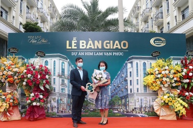 Him Lam Vạn Phúc chào đón những cư dân đầu tiên