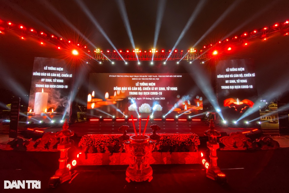 Xin thắp nén tâm hương và ngọn nến ấm áp tưởng nhớ đến đồng bào đã mất - 1 Xin thắp nén tâm hương và ngọn nến ấm áp tưởng nhớ đến đồng bào đã mất - 1
