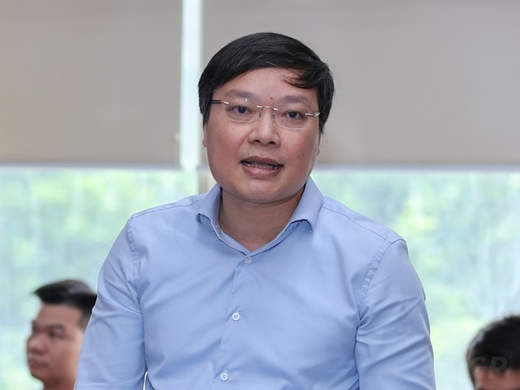 Bộ Nội Vụ nói gì về đề xuất lương và phụ cấp của nhân viên y tế - 1 Bộ Nội Vụ nói gì về đề xuất lương và phụ cấp của nhân viên y tế - 1