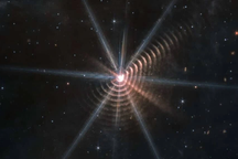 James Webb chụp được một hiện tượng vô cùng hiếm và hấp dẫn trong vũ trụ