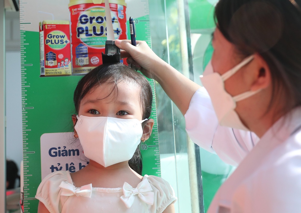 Giải pháp hữu hiệu giúp mẹ nuôi con hết thấp còi - 1 Giải pháp hữu hiệu giúp mẹ nuôi con hết thấp còi - 1