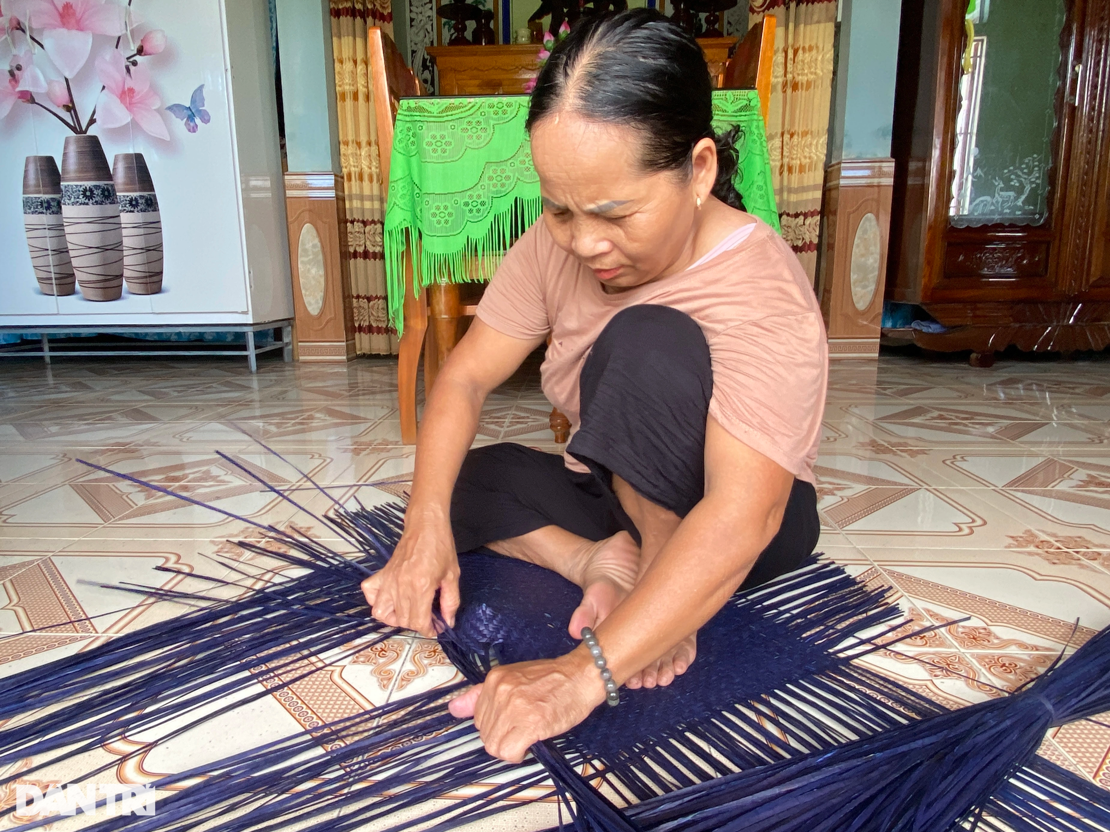 Làng nghề hơn 500 năm tuổi biến cỏ dại thành sản phẩm xuất ngoại - 6