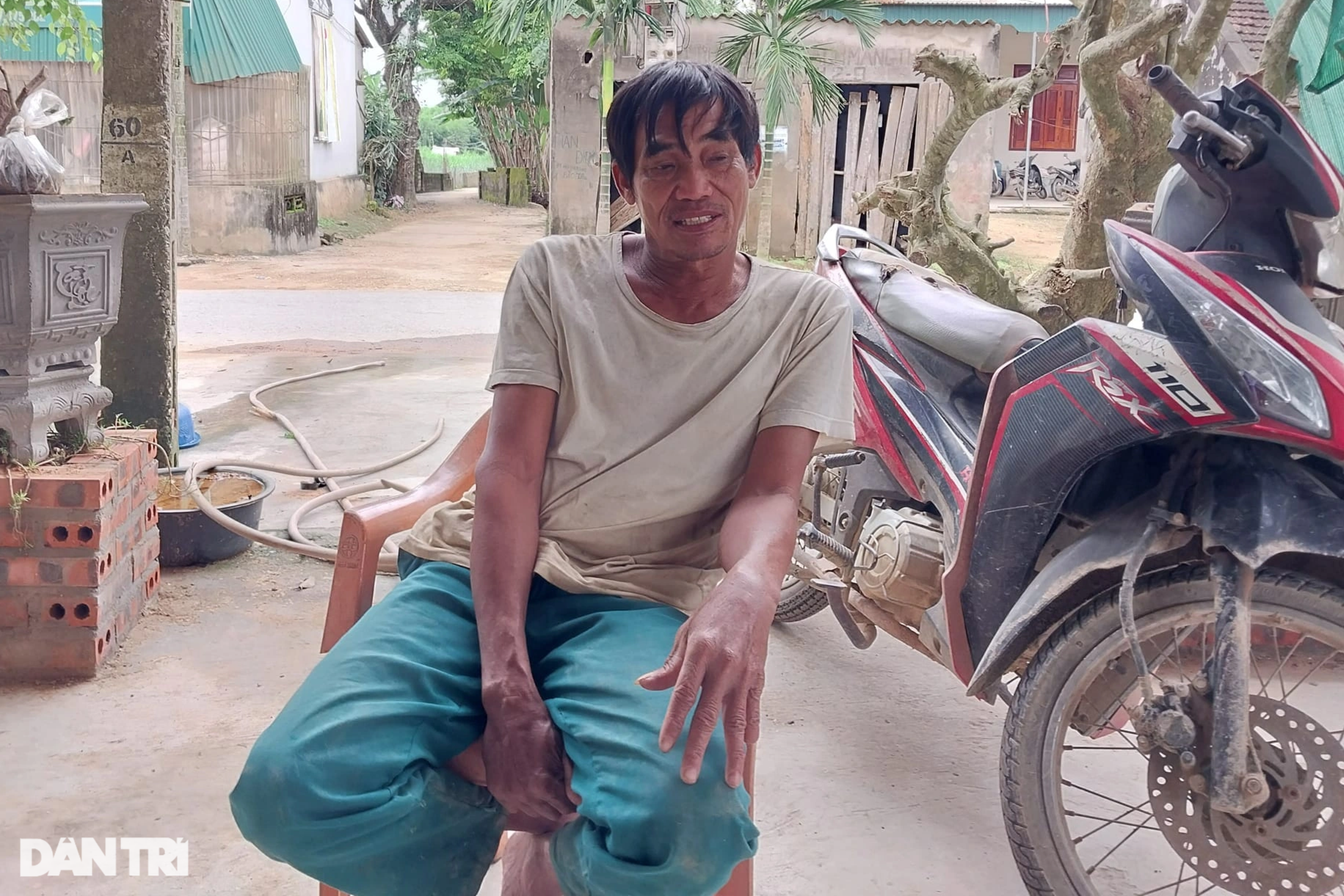 Dở khóc dở cười chuyện hỗ trợ người dân bị thiên tai - 2 Dở khóc dở cười chuyện hỗ trợ người dân bị thiên tai - 2