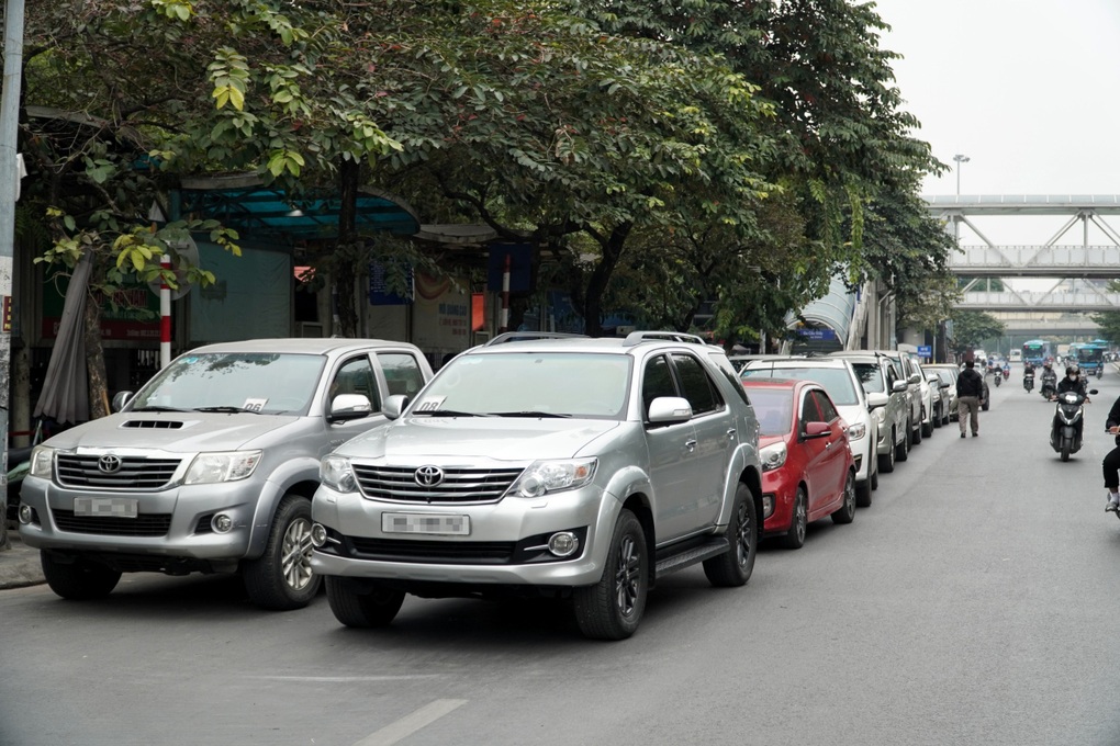 31 tỉnh thành nguy cơ ùn tắc đăng kiểm, có Hà Nội và TPHCM - 1