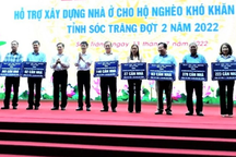 Xây dựng nhà ở cho hộ nghèo