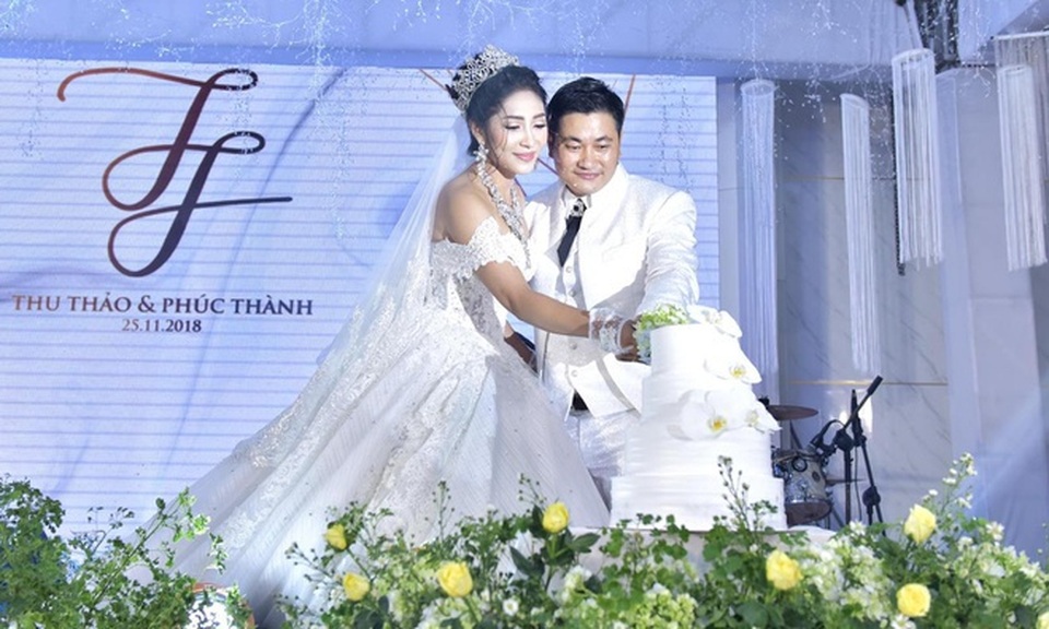 Sự trùng hợp kỳ lạ của hai Hoa hậu cùng tên Đặng Thu Thảo - 4 Sự trùng hợp kỳ lạ của hai Hoa hậu cùng tên Đặng Thu Thảo - 4