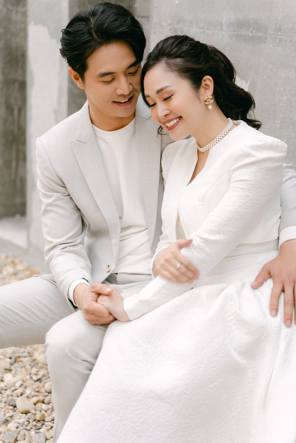Ảnh cưới đẹp lung linh của MC Thùy Linh VTV với chồng kém 5 tuổi - 10 Ảnh cưới đẹp lung linh của MC Thùy Linh VTV với chồng kém 5 tuổi - 10