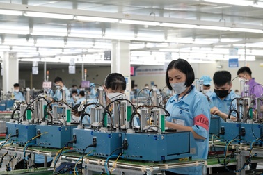 570.000 công nhân bị giảm giờ làm