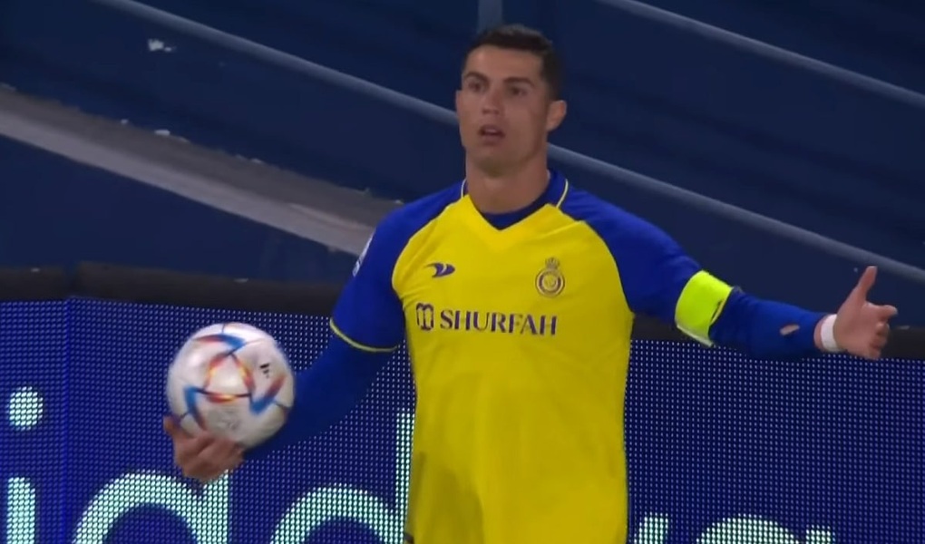 C.Ronaldo đứt chuỗi ghi bàn, Al Nassr lội ngược dòng cực kỳ khó tin - 1 C.Ronaldo đứt chuỗi ghi bàn, Al Nassr lội ngược dòng cực kỳ khó tin - 1