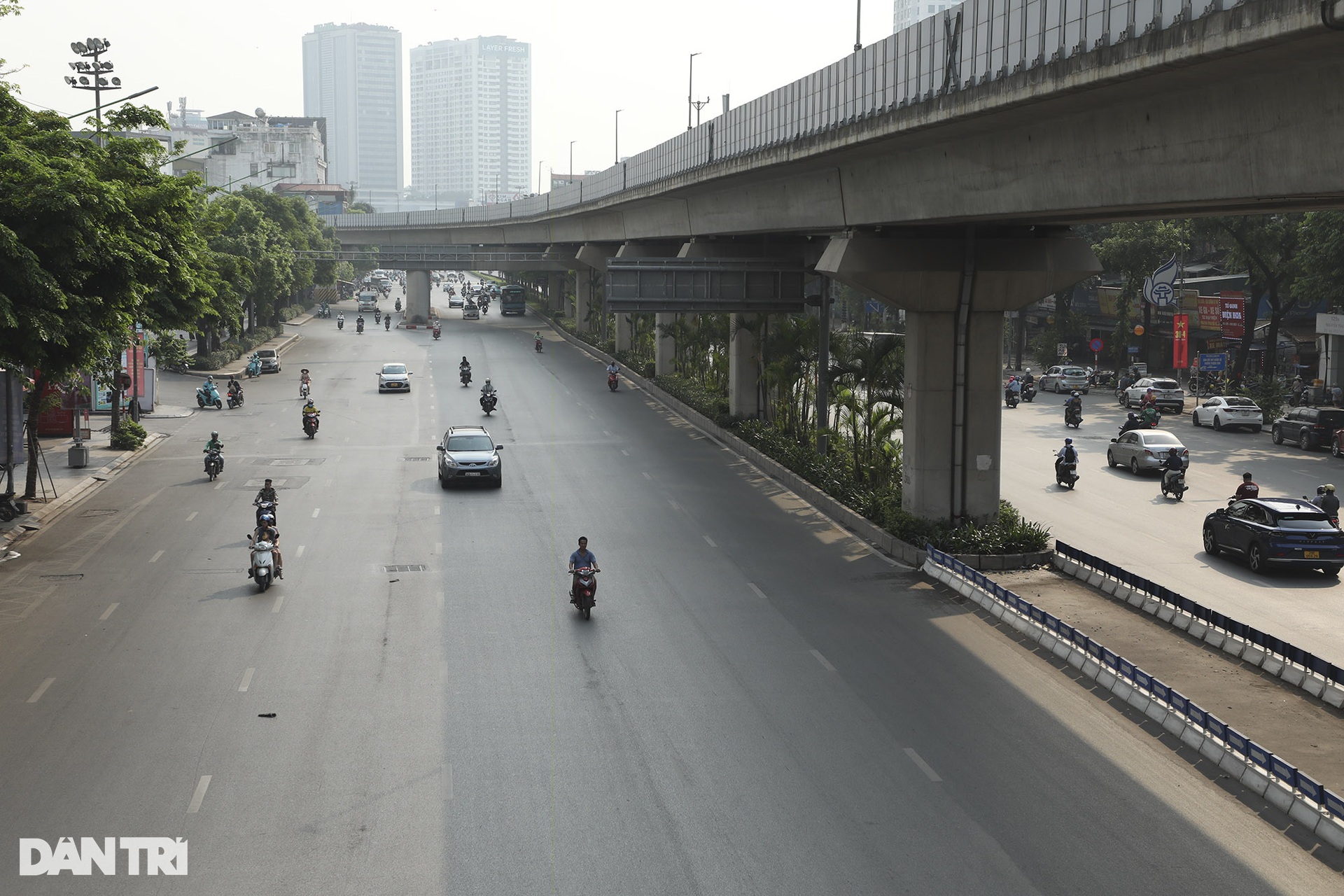 Đường phố Hà Nội vắng vẻ trong ngày thứ hai kỳ nghỉ lễ - 5 Đường phố Hà Nội vắng vẻ trong ngày thứ hai kỳ nghỉ lễ - 5