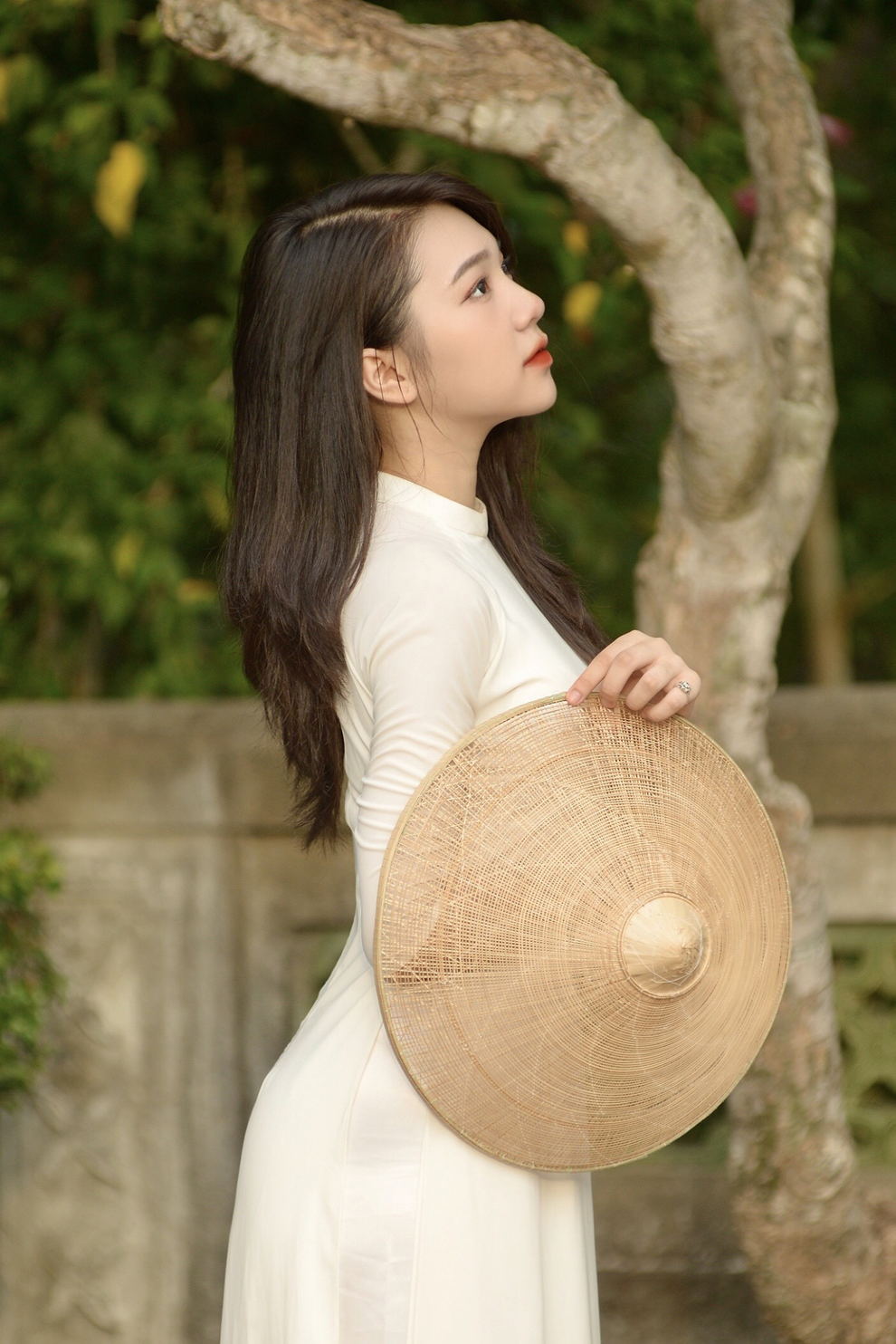 Ngẩn ngơ trước vẻ đẹp của nữ sinh xứ Nghệ trong tà áo dài trắng - 1 Ngẩn ngơ trước vẻ đẹp của nữ sinh xứ Nghệ trong tà áo dài trắng - 1