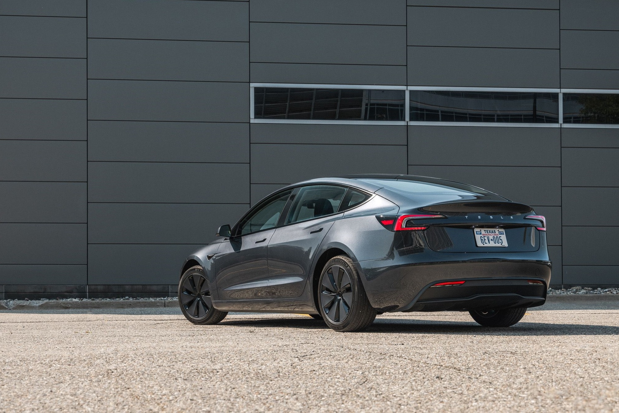 Tesla Model 3+ đi được 830 km/lần sạc, giá quy đổi hơn 900 triệu đồng - 2