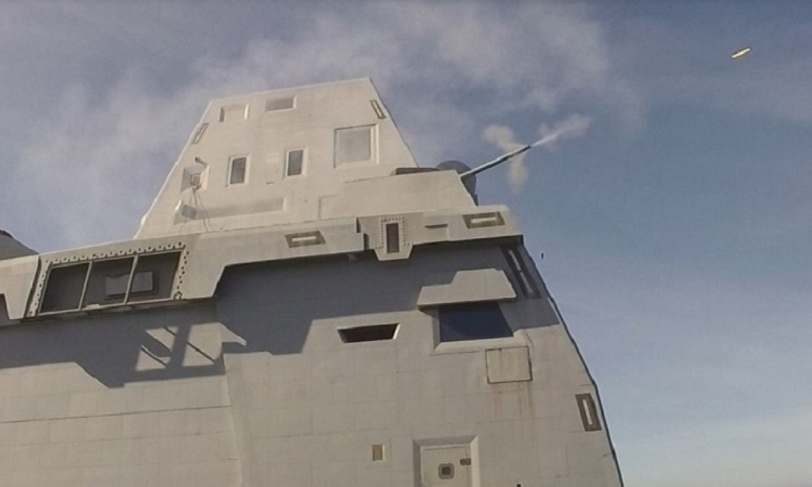 Khu trục hạm tàng hình Zumwalt của Mỹ lột xác nhờ vũ khí siêu thanh - 2 Khu trục hạm tàng hình Zumwalt của Mỹ lột xác nhờ vũ khí siêu thanh - 2