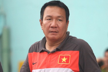 HLV Hoàng Văn Phúc bất ngờ xin từ chức