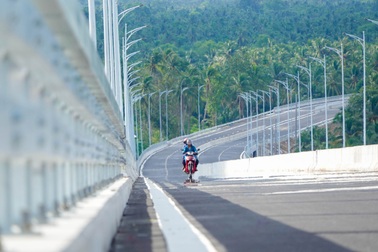 Phó Thủ tướng Trần Hồng Hà: Cầu Rạch Miễu 2 giúp phát triển kinh tế ĐBSCL