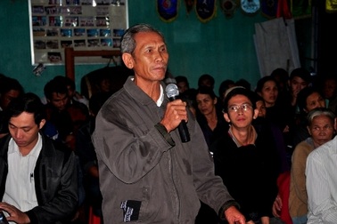 Vụ dân vây nhà máy thép: Một là nhà máy di dời, hai là dân phải đi!