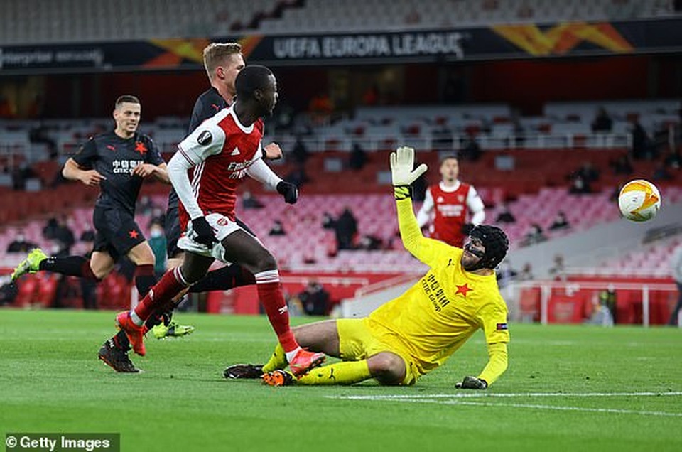 Man Utd mở toang cửa vào bán kết, Arsenal sảy chân đáng tiếc - 6 Man Utd mở toang cửa vào bán kết, Arsenal sảy chân đáng tiếc - 6