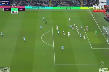 Aguero làm tung lưới Arsenal ở ngay phút đầu tiên