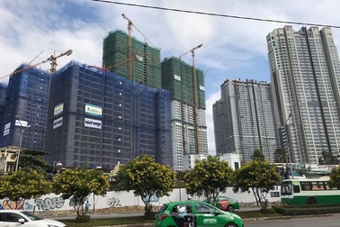 Kinh tế tăng trưởng cao, bất động sản thành "ngư ông đắc lợi"