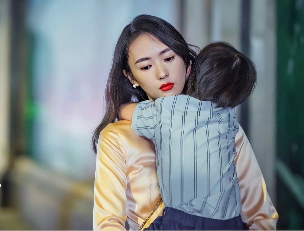 Cao Quý Phi Đồng Dao gây ấn tượng với vai gái già - 2 Cao Quý Phi Đồng Dao gây ấn tượng với vai gái già - 2