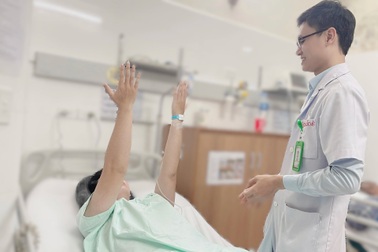 Nam sinh 19 tuổi đau đầu dữ dội 1 tuần, phát hiện huyết khối hiếm gặp