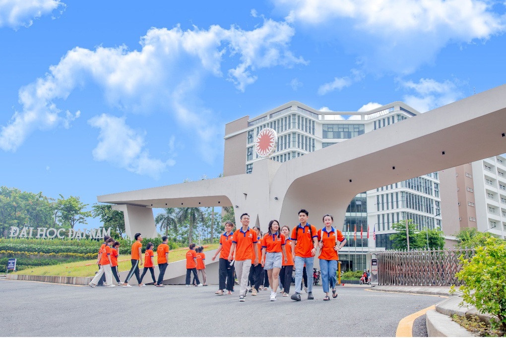 Trường Đại học Đại Nam công bố 7 chương trình học bổng mới cho tân sinh viên - 1 Trường Đại học Đại Nam công bố 7 chương trình học bổng mới cho tân sinh viên - 1