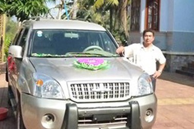 Tỷ phú trẻ làng biển