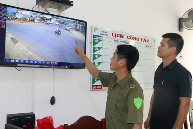 Nhận tiền chạy án, trưởng công an xã bị bắt khẩn cấp