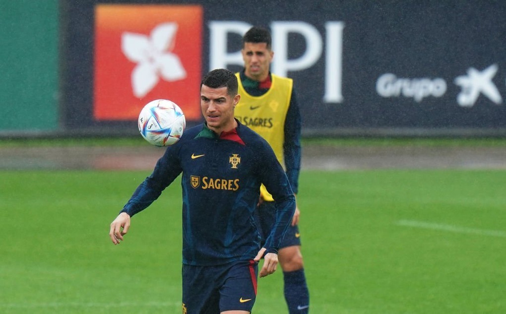 Ronaldo không tham gia buổi tập, vắng mặt ở trận gặp Nigeria - 1 Ronaldo không tham gia buổi tập, vắng mặt ở trận gặp Nigeria - 1