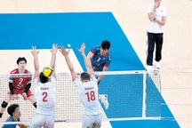 Đại diện Đông Nam Á thua đậm ở trận khai mạc giải bóng chuyền nam thế giới