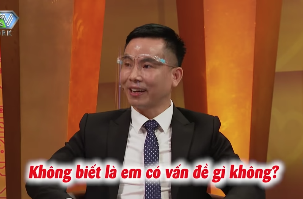 Chuyện tình đẹp của bác sĩ U50 và vợ trẻ kém 18 tuổi - 1 Chuyện tình đẹp của bác sĩ U50 và vợ trẻ kém 18 tuổi - 1