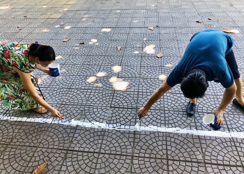 Giáo viên Đà Nẵng “vui như Tết” khi dọn sạch trường, lớp chờ đón học sinh - 3 Giáo viên Đà Nẵng “vui như Tết” khi dọn sạch trường, lớp chờ đón học sinh - 3