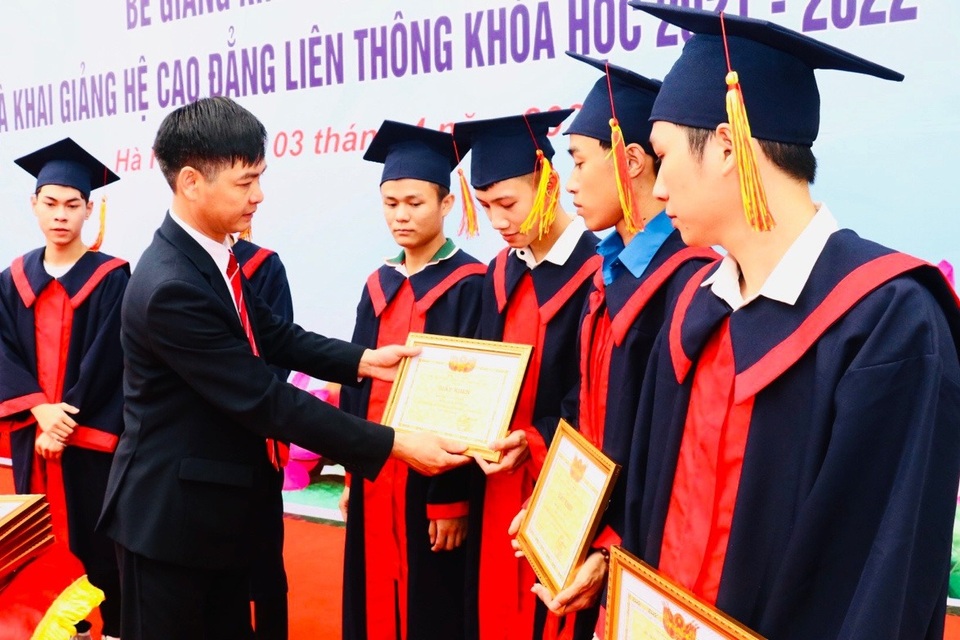 Một nghề thì sống, đống nghề thì chết - 2 Một nghề thì sống, đống nghề thì chết - 2