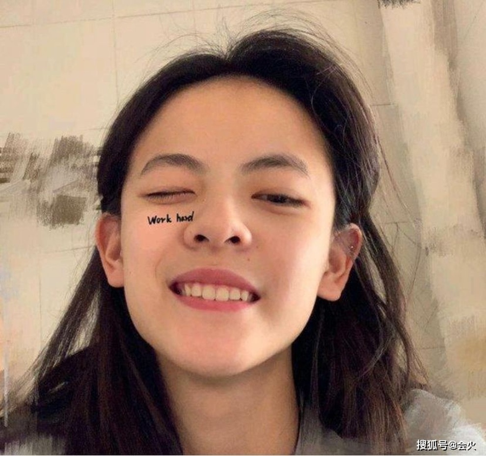 Vẻ đẹp phi giới tính của nữ VĐV cắt phăng mái tóc dài để tham dự Olympic - 5 Vẻ đẹp phi giới tính của nữ VĐV cắt phăng mái tóc dài để tham dự Olympic - 5