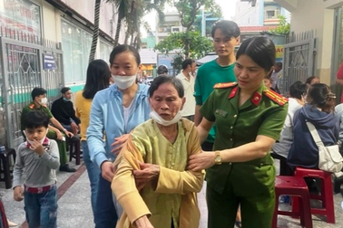 Công an Hà Nam vào tận TPHCM làm CCCD cho người dân xa quê