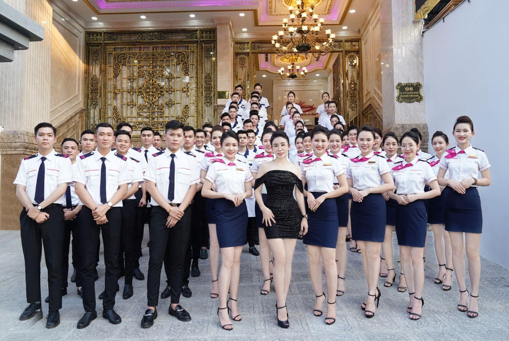 Cuộc sống sang chảnh của vợ chồng thẩm mỹ viện Mailisa trước khi bị khởi tố - 2