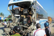 Hà Tĩnh: Tai nạn thảm khốc, 23 người thương vong