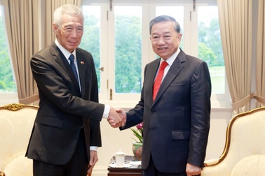 Tổng Bí thư Tô Lâm gặp nguyên Thủ tướng, Bộ trưởng cao cấp Lý Hiển Long