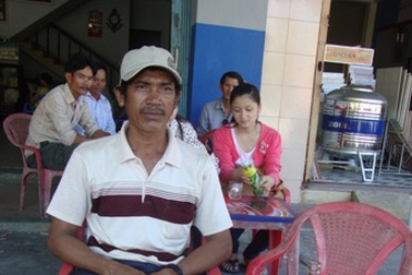 “Ăn đói để cho con ăn no, đủ sức đi thi”