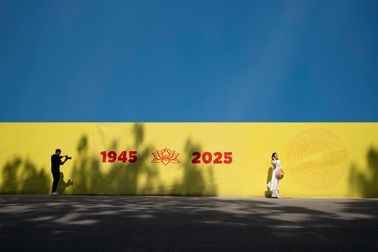 Tấm biển "1945-2025" ở Hà Nội gây sốt dịp 2/9