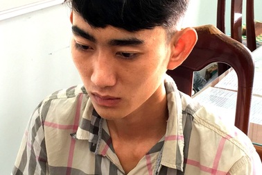 Nghe bạn bị đánh, về nhà lấy dao đâm người trọng thương