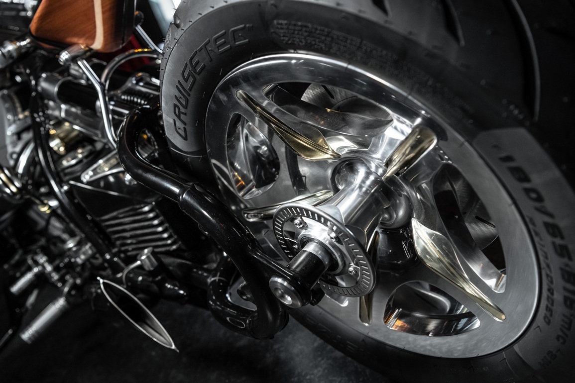 Chopper độc bản BMW Motorrad R 18 Magnifica: Như một kiệt tác - 7 Chopper độc bản BMW Motorrad R 18 Magnifica: Như một kiệt tác - 7
