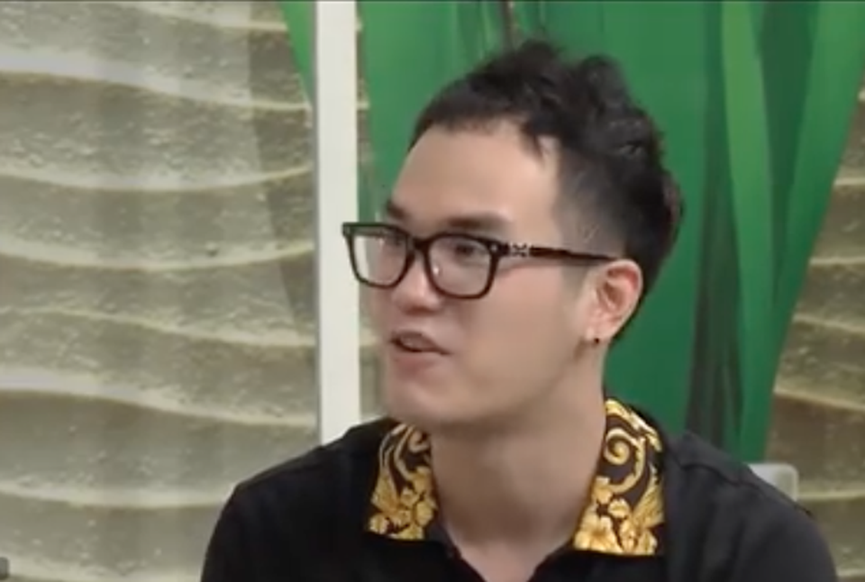 Lãnh đạo phường Trúc Bạch nhảy “Ghen cô Vy” sau khi dỡ lệnh cách ly - 6 Lãnh đạo phường Trúc Bạch nhảy “Ghen cô Vy” sau khi dỡ lệnh cách ly - 6
