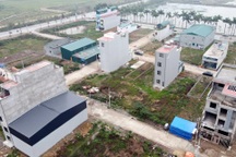 Vỡ mộng "lướt sóng", nhà đầu tư khốn đốn bán đất