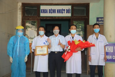 Tiếp tục có thêm nhiều bệnh nhân Covid-19 được xuất viện