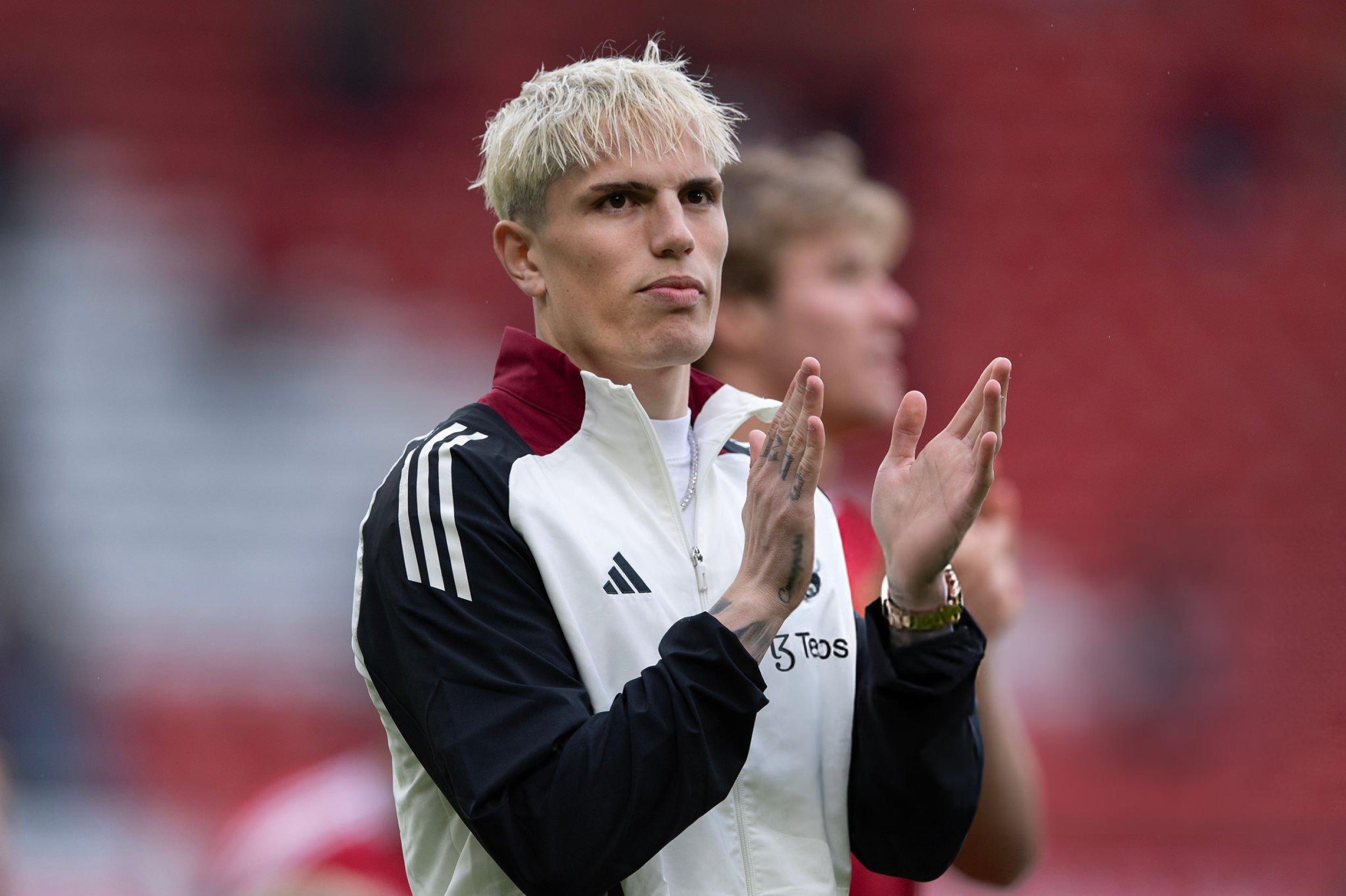 man-utd-san-sang-day-garnacho-